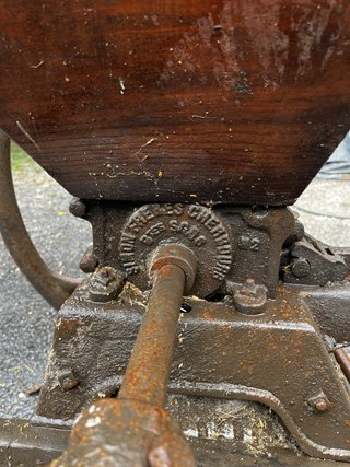 Trituradora/Molino Manual Antiguo