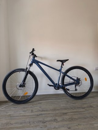 Bicicleta y patinete eléctrico