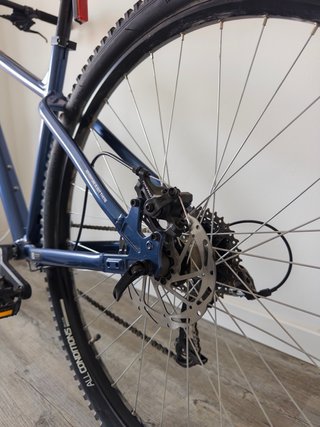 Bicicleta y patinete eléctrico