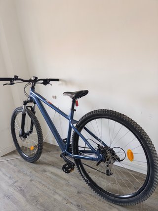 Bicicleta y patinete eléctrico