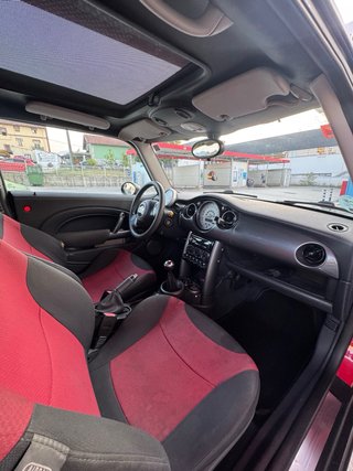 MINI ONE 2005