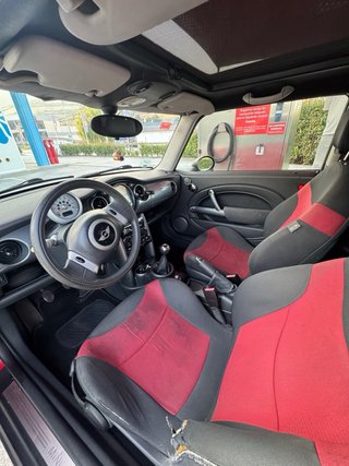 MINI ONE 2005