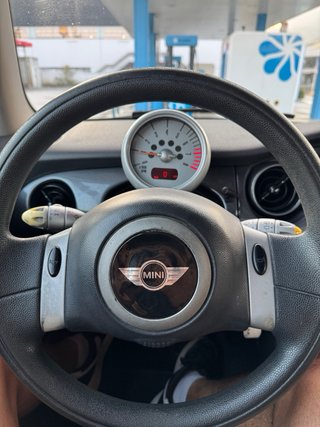 MINI ONE 2005