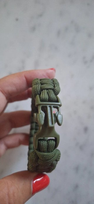 Bracciale paracord fatto a mano verde oliva