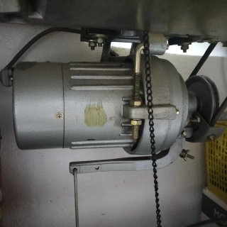 Máquina Overlock Siruba 747 D
