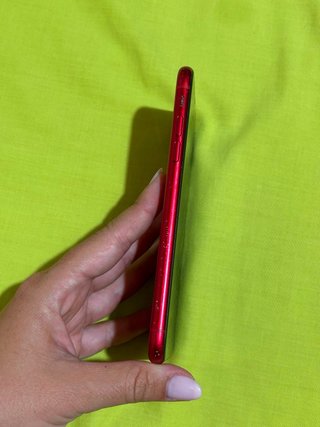 iPhone 11 Rosso Usato + Custodie e Caricatore