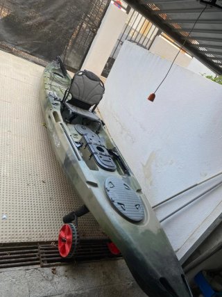 Kayak a motor nuevo