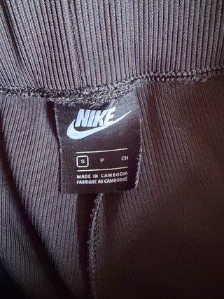 Pantalón ancho Nike negro