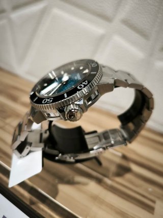 Reloj Automático Tissot Seastar 2000 Powermatic 80