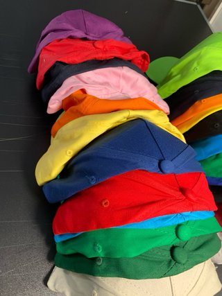23 Gorras Variadas