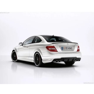Paragolpes trasero Mercedes Clase C W204 tipo C63