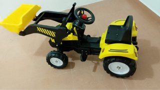 Tractor/Excavadora a Pedales Amarillo