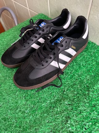 Zapatillas  Negras Talla 43