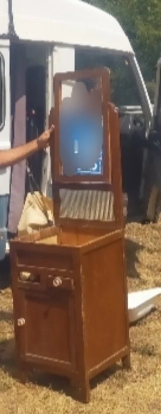 Mueble lavamanos antiguo madera y cristal