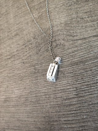 Colgante de plata con circonitas