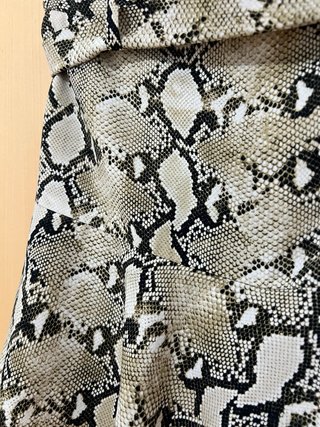 Falda pantalón Zara estampado serpiente