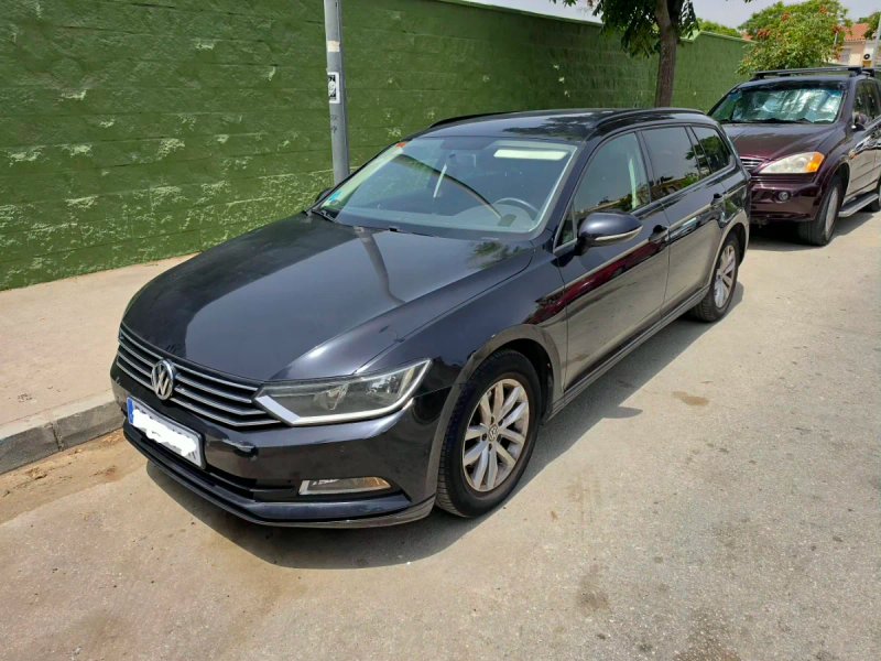 Volkswagen Passat 2016 - foto 1