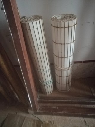Lote puertas madera y barandas hierro