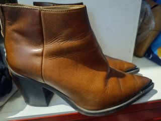 Zapatos Unisa Piel Tacón + Regalo Botas