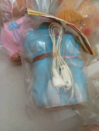 Conjunto 6 muñecos goma Majub