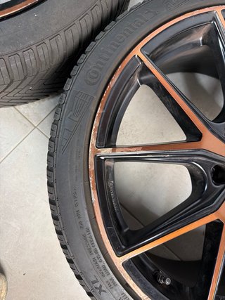 LLANTAS CUPRA BROCK CON NEUMÁTICOS