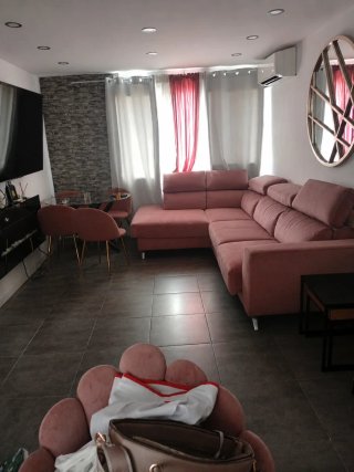Sofá, sillas y butacas