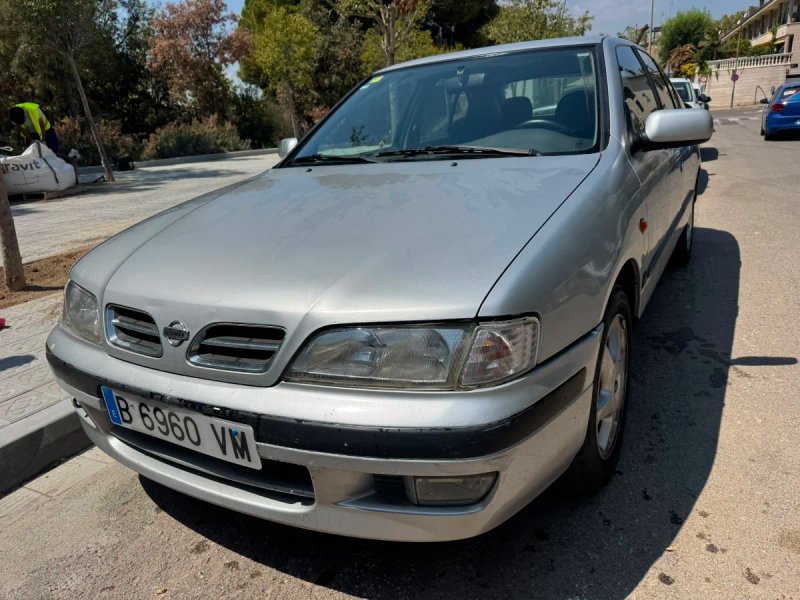 Nissan Primera 1999 - foto 1