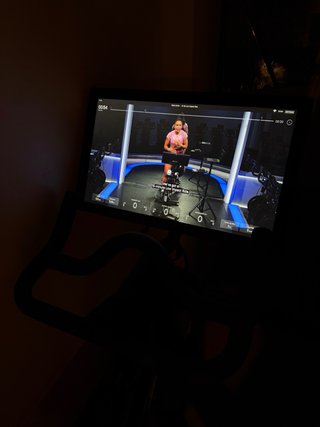 Pelotón Bike con pantalla HD - no hago envíos