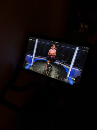 Pelotón Bike con pantalla HD - no hago envíos