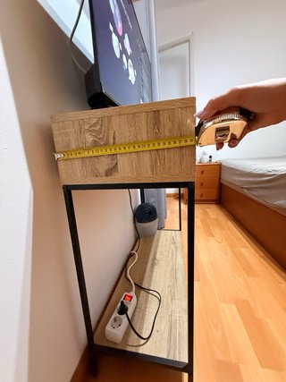 Mesa de madera. Mesa soporte o tv