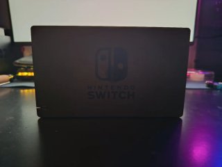 Nintendo Switch Azul y Rojo seminueva