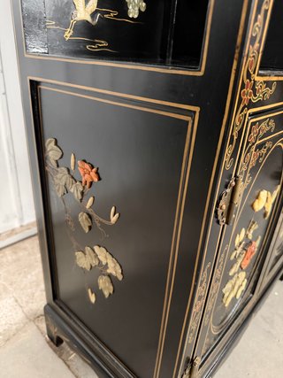 Cómoda oriental restaurada