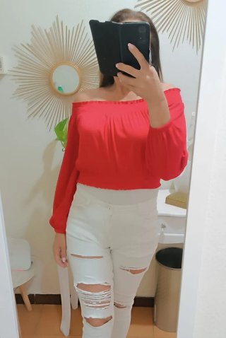 Top spalle scoperte manica lunga rosso