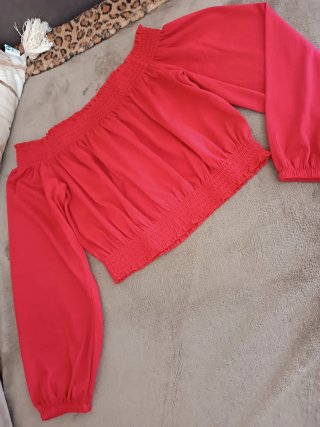 Top spalle scoperte manica lunga rosso