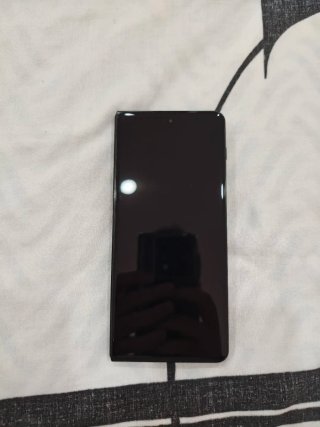 Motorola Razr Fold con fattura
