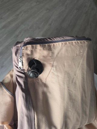 Colchón hinchable con saco y almohadas