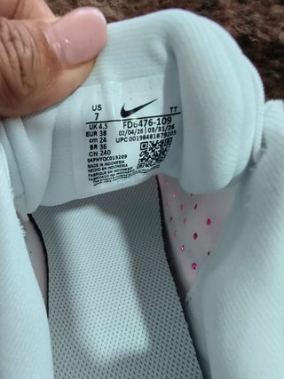 Zapatillas Nike Mujer Blancas y Rosas Nuevas