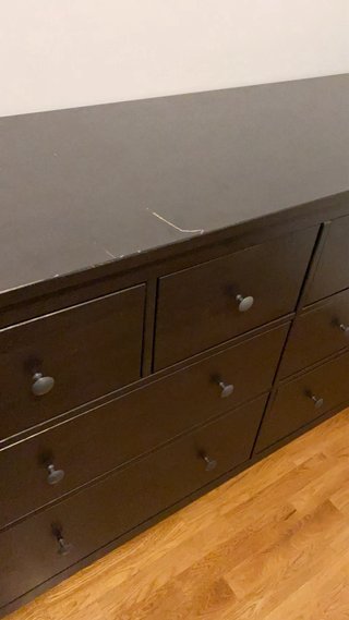 Cómoda IKEA HEMNES 8 cajones Negra