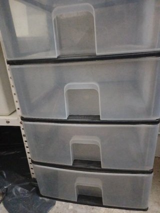 Cajonera de plástico transparente