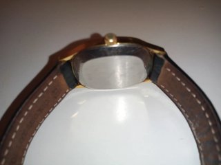 Reloj Omega De Ville Quartz Dorado
