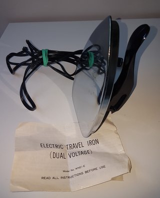 Plancha de viaje eléctrica dual voltage