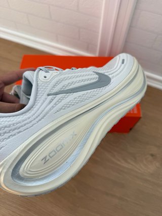 Nike Vomero plus Talla 46