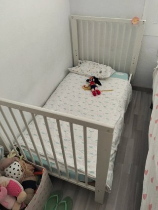 Cuna Ikea + colchón + 2 sabanas + 2 nórdicos