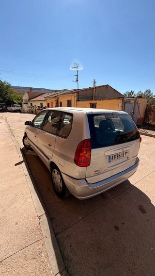 Mitsubishi Space Star 2004