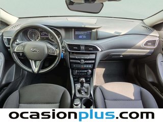 Infiniti Q30 1.6T Premium 90 kW (122 CV)