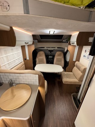AUTOCARAVANA CONTINENTAL 650 XT – 170 CV 5 PLAZAS