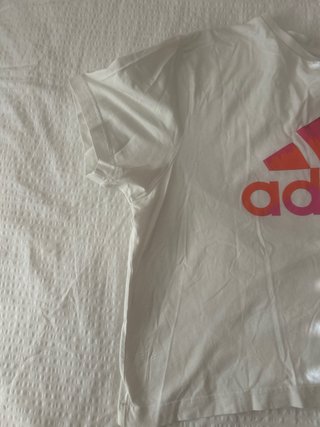 Camiseta Adidas Blanca Logo Degradado