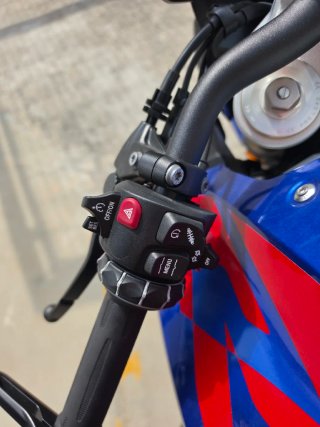 BMW F900R 2025 FULL EQUIP