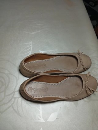 Manoletinas beige Formula Joven talla 37