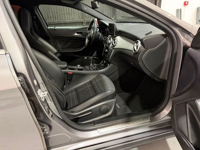 Mercedes GLA GLA 200 CDI Style  Mercedes-Benz Clase GLA 200 CDI URBAN 136 CV